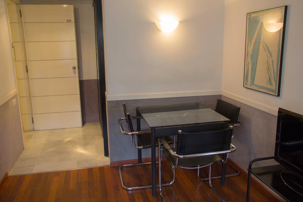 Apartamentos Descartes Barcelona Zewnętrze zdjęcie