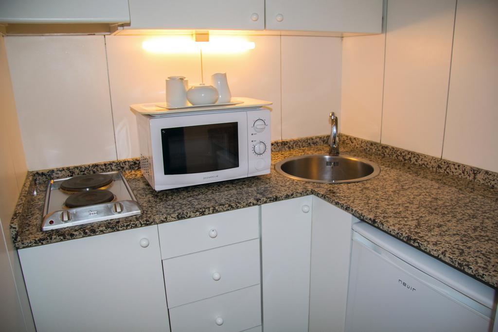 Apartamentos Descartes Barcelona Pokój zdjęcie