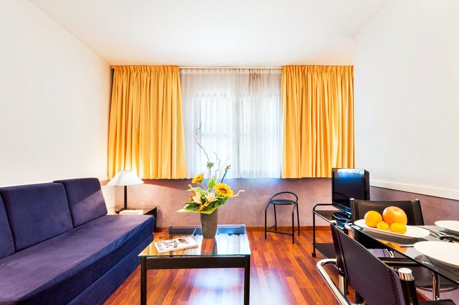 Apartamentos Descartes Barcelona Zewnętrze zdjęcie