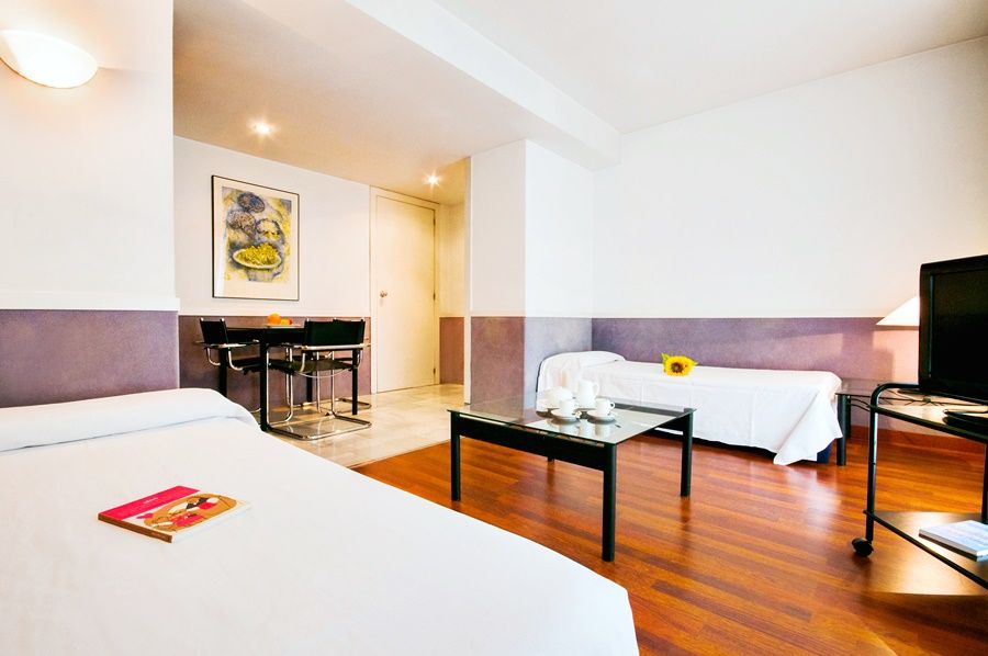 Apartamentos Descartes Barcelona Zewnętrze zdjęcie